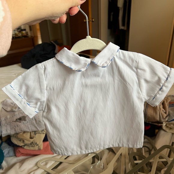 EUC carriage boutique white button down 0-3months with blue piping - Picture 2 of 3